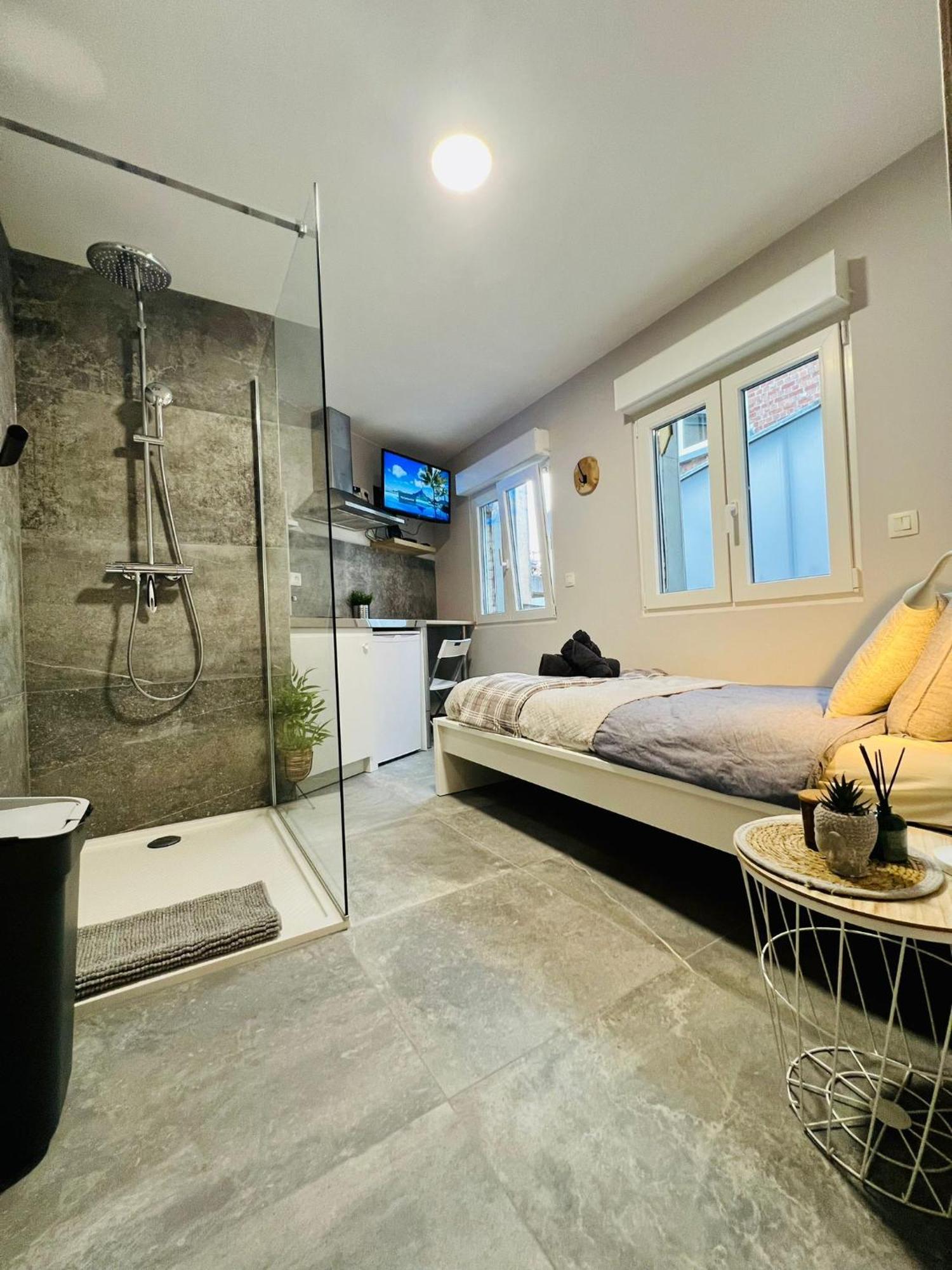 Ferienwohnung Mini Studio Une Personne Lüttich Exterior foto