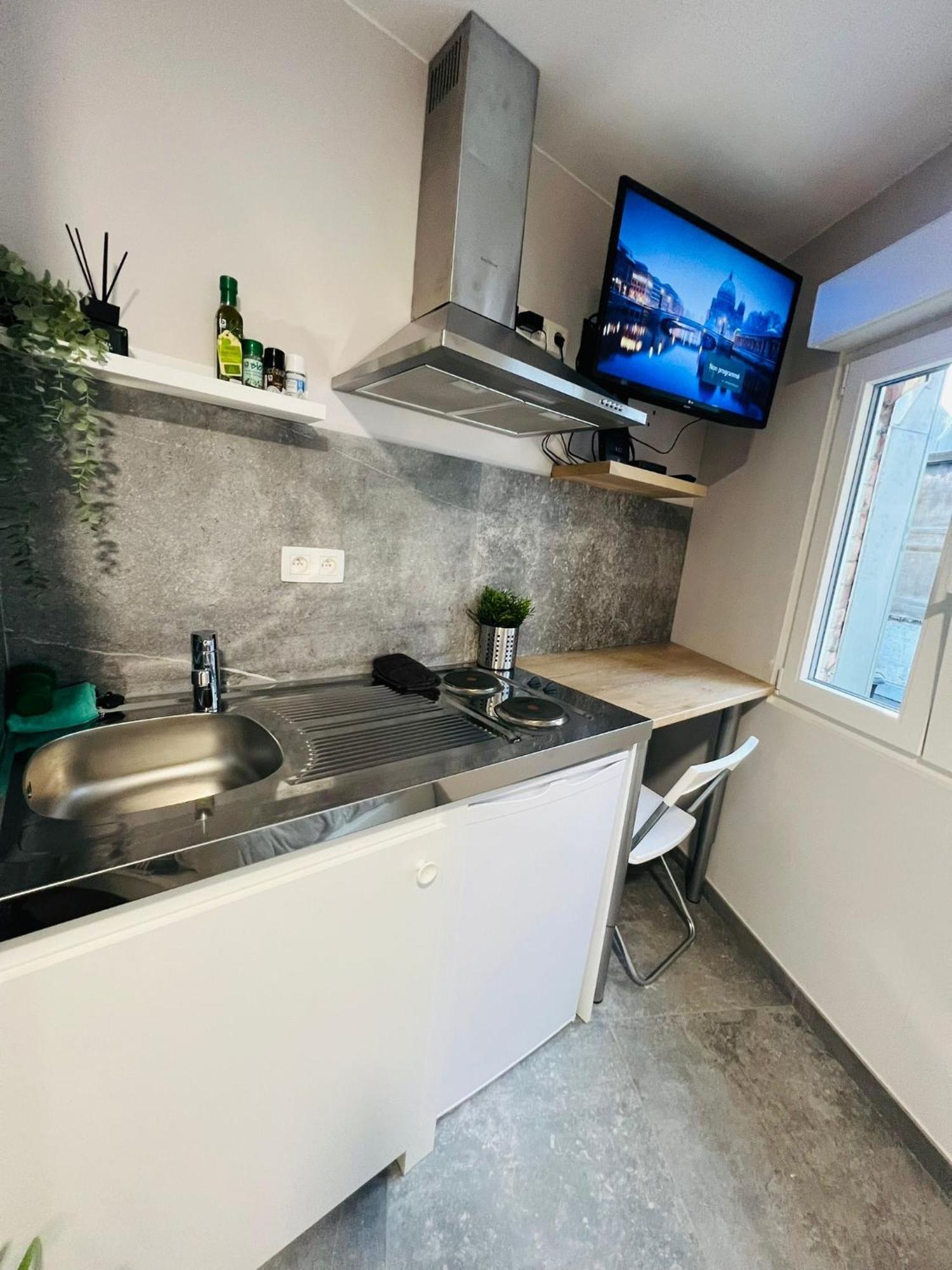 Ferienwohnung Mini Studio Une Personne Lüttich Exterior foto